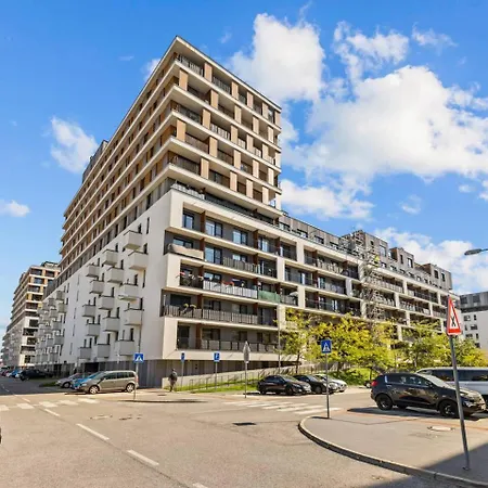 Ac 1-room Apartment, Balcony, Zuzany Chalupovej 14a * 브라티슬라바